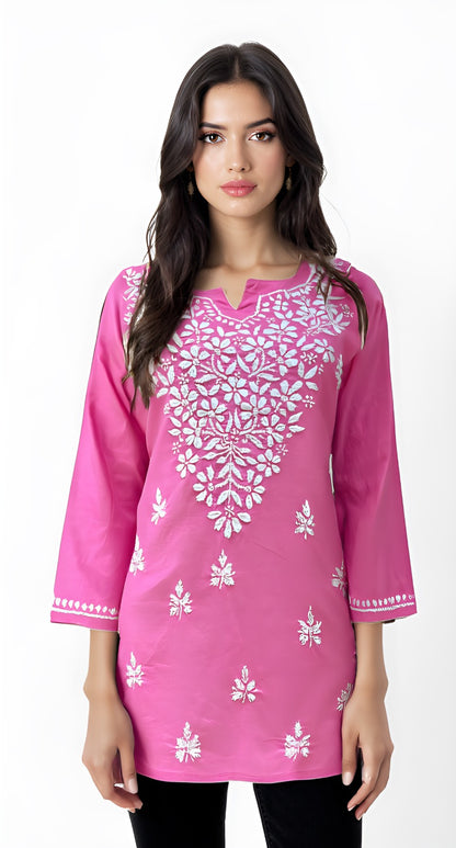 Light Pink Floral Embroidered Kurti with V-Slit Neck and 3/4th Sleeves