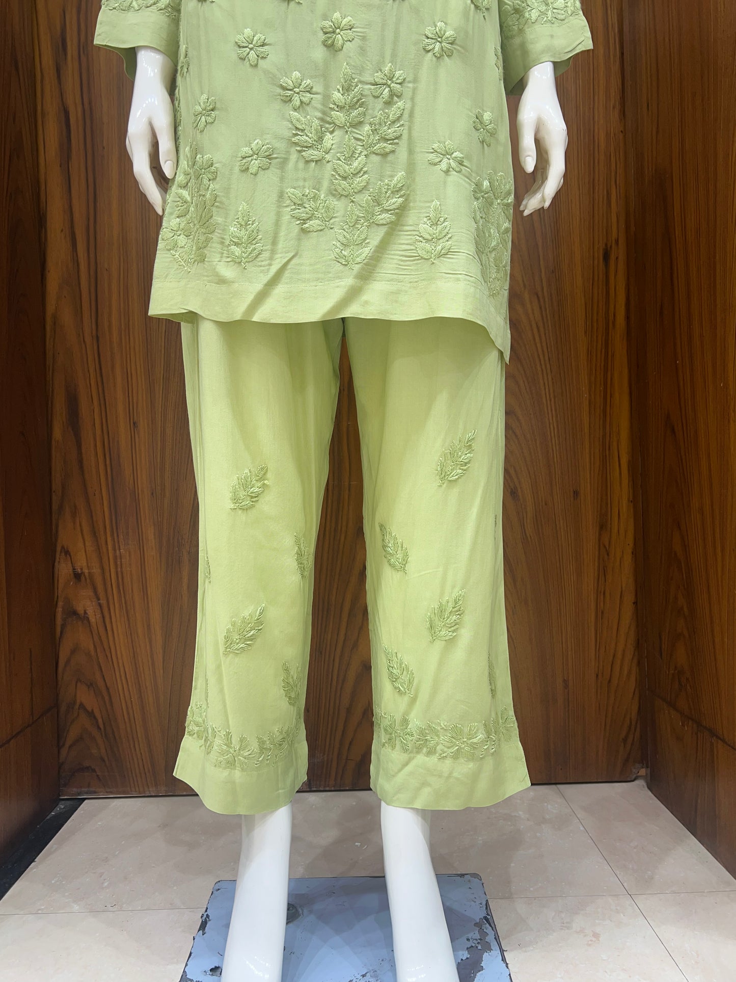 Pastel Green Self-Embroidered Kurta Set with Floral Motifs