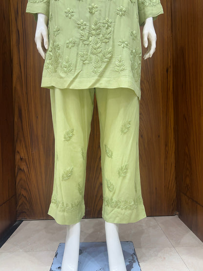 Pastel Green Self-Embroidered Kurta Set with Floral Motifs