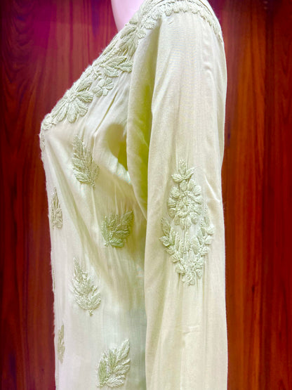 Pastel Green Self-Embroidered Kurta Set with Floral Motifs