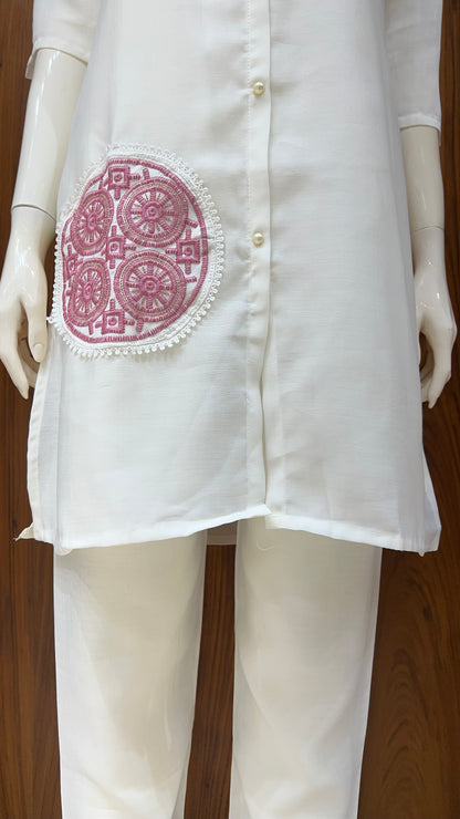 Off-White Straight Kurti with Pink Circular Embroidery and Mandarin Collar